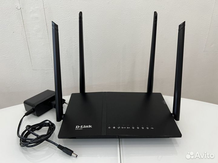 Wi-Fi роутер D-Link DIR-825