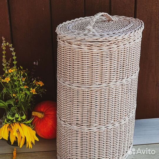 Корзина плетеная с крышкой