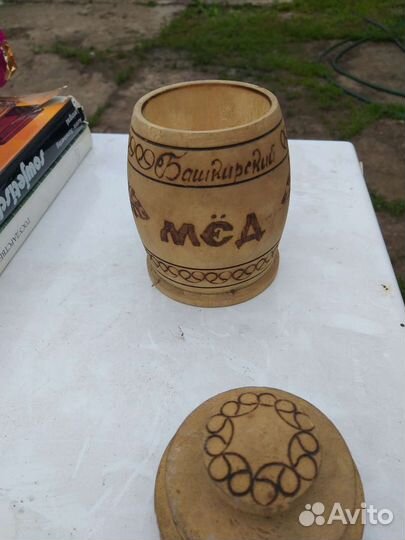 Горшок из дерева