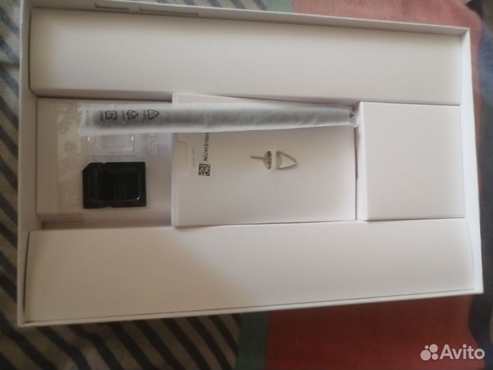 Продам планшет Samsung Tab s6 Lite, есть чек