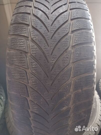 Goodyear UltraGrip Ice 225/50 R17