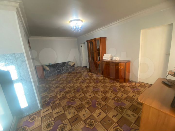 3-к. квартира, 73 м², 2/12 эт.