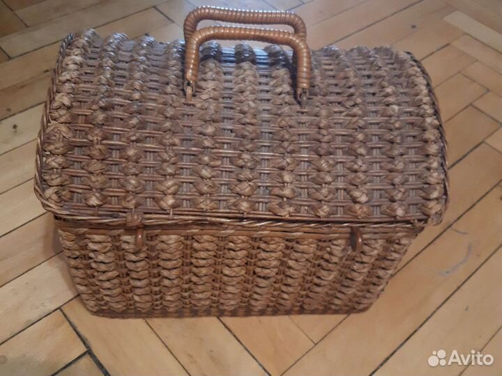 Корзина старинная плетёная