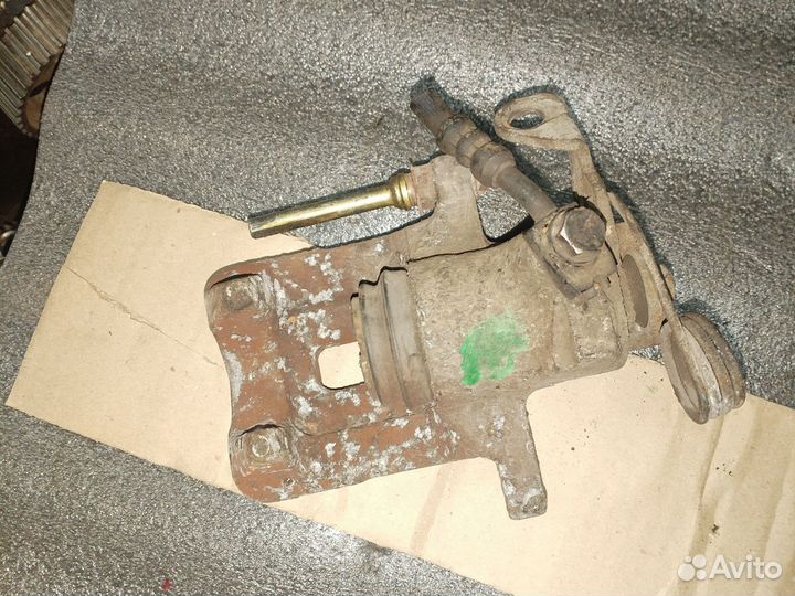 Суппорт задний Фольксваген Ауди