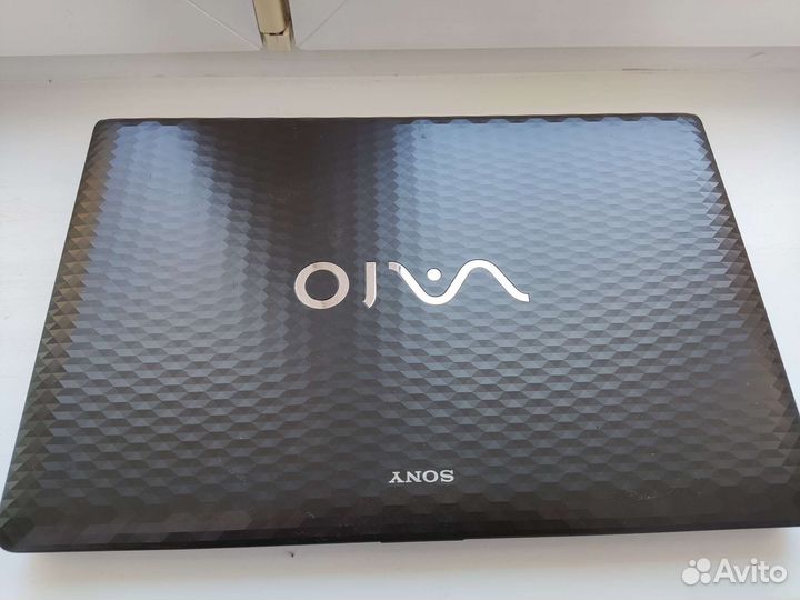 Ноутбук sony vaio 17 дюймов i5 410m