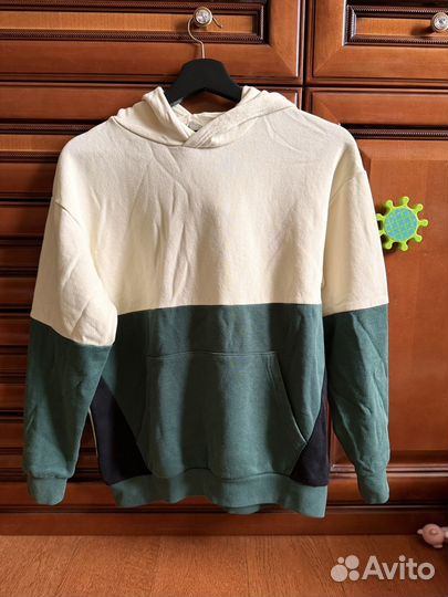 Толстовка hm на мальчика 152