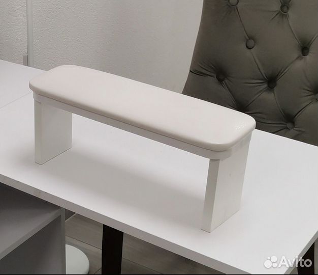 Подлокотник для маникюра