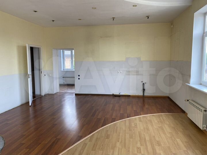 Дом 317,6 м² на участке 12 сот.