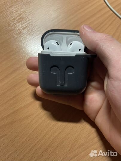 Airpods 2
