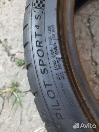 Michelin Pilot Sport 4 225/40 R19