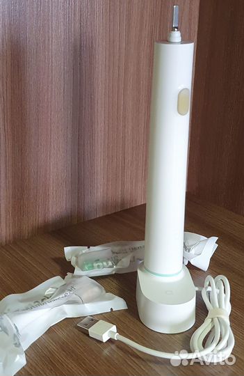 Электрическая зубная щетка Xiaomi Mi T500