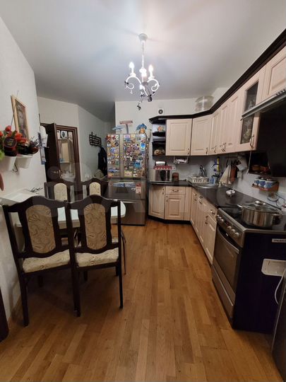 2-к. квартира, 58 м², 15/17 эт.