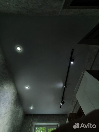 Натяжные потолки