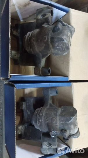 Заднее суппорта Ford Focus 2