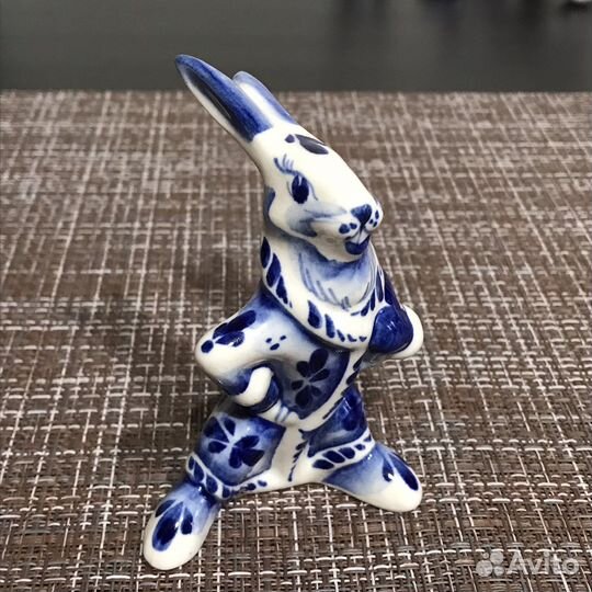 Гжельские Фарфоровые сувенирные фигурки