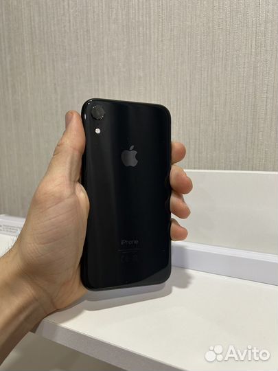 iPhone Xr, 64 ГБ