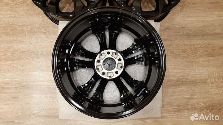 Оригинальные диски Mercedes GLC 253 R17 комплект