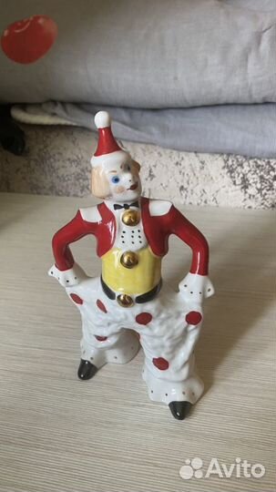 Фарфоровая статуэтка «Клоун»