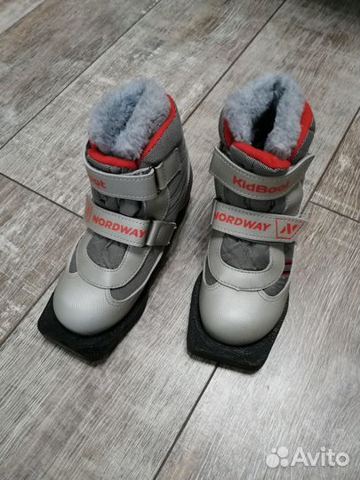 Ботинки лыжные р. 30-31 (19-20.5см)