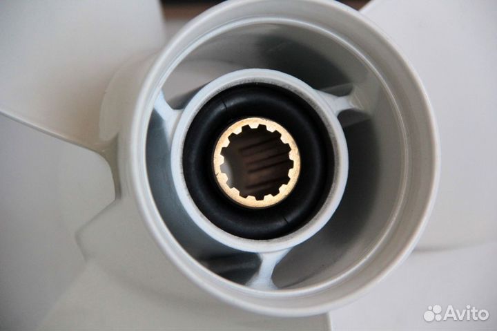 Винт Ямаха 40-50 л.с. шаг 15