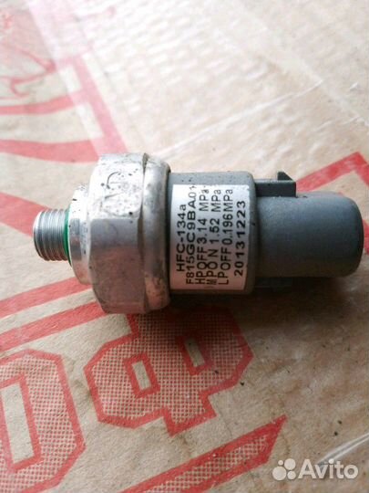 Датчик кондиционера Джили Эмгранд Х7