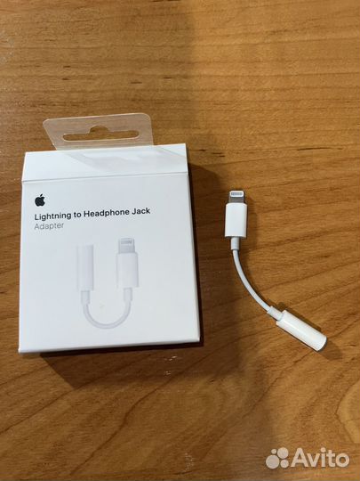 Адаптер Эпл Apple Lightning to Headphone Jack