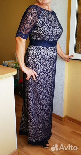 Кружевное вечернее платье в пол