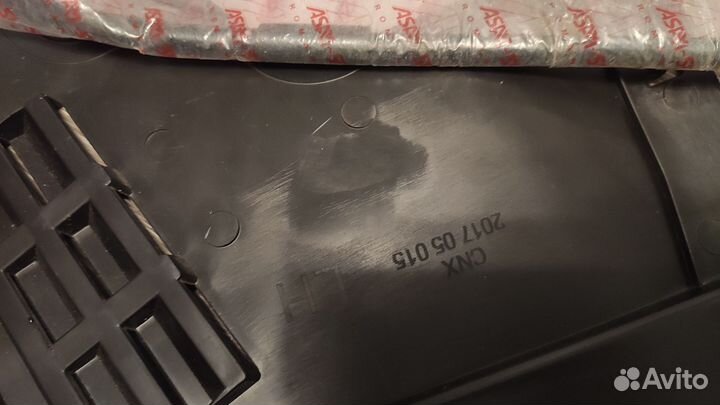 Щиток бампера на Рено Логан