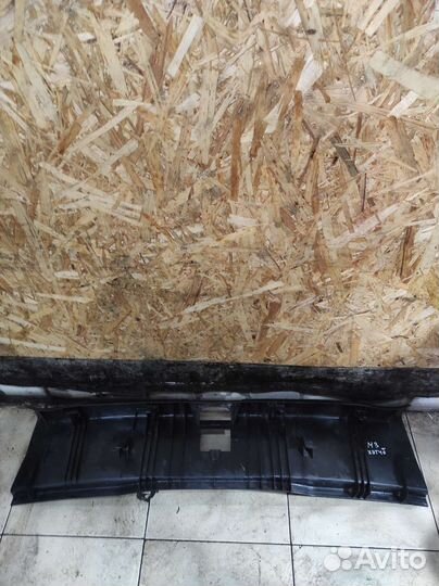 Накладка замка багажника Mazda 3 BK хэтчбек