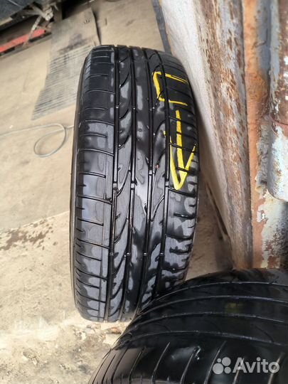 Bridgestone Dueler H/P Sport 215/65 R16