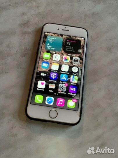 Телефон iPhone 6s