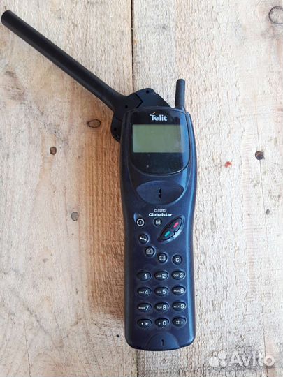 Спутниковый телефон