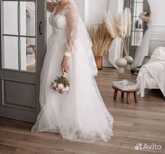 Свадебное платье