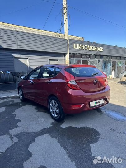 Hyundai Solaris 1.4 AT, 2011, 120 000 км