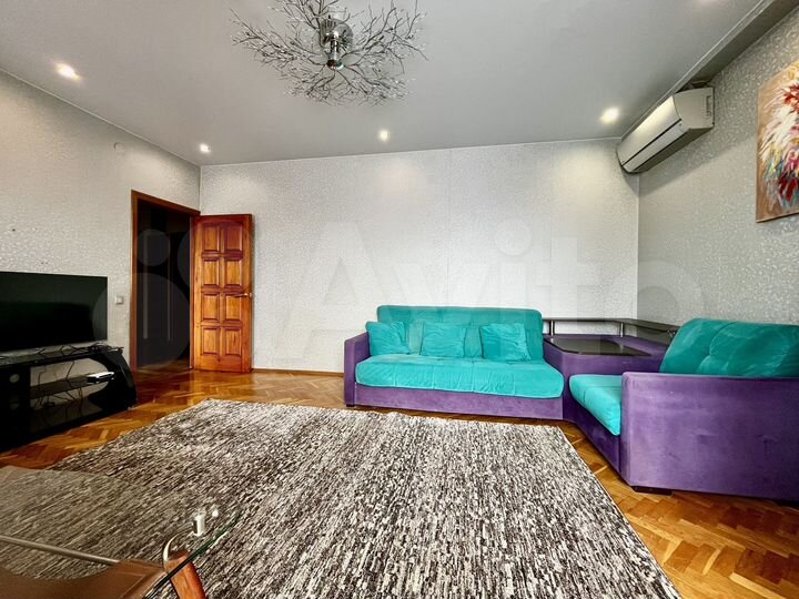 2-к. квартира, 60 м², 8/9 эт.