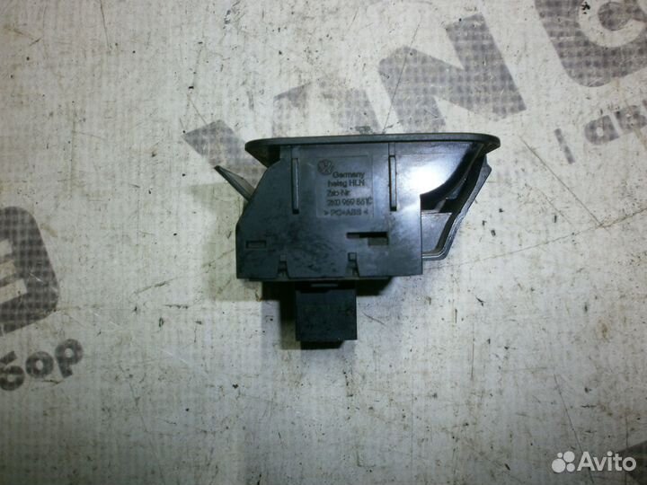 Блок управления стеклоподъемниками Volkswagen Cadd