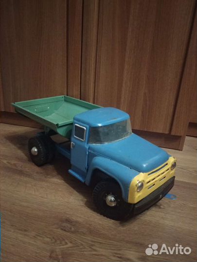 Игрушка ЗИЛ самосвал СССР