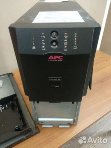 Ибп APC Smart UPS 2200