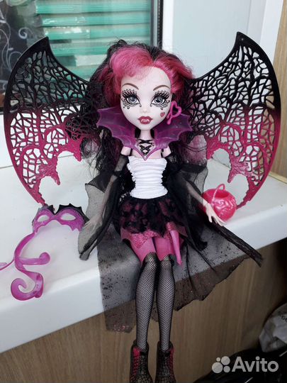 Кукла Монстер Хай Дракулаура маскарад