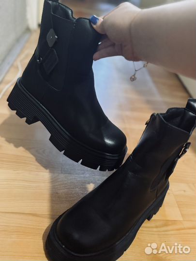 Ботинки женские