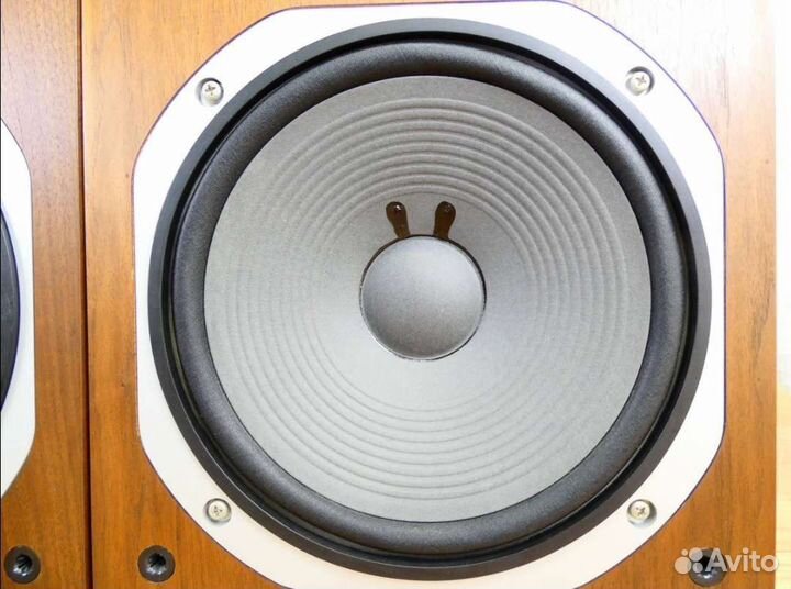 Акустические колонки Yamaha NS 690 III Japan