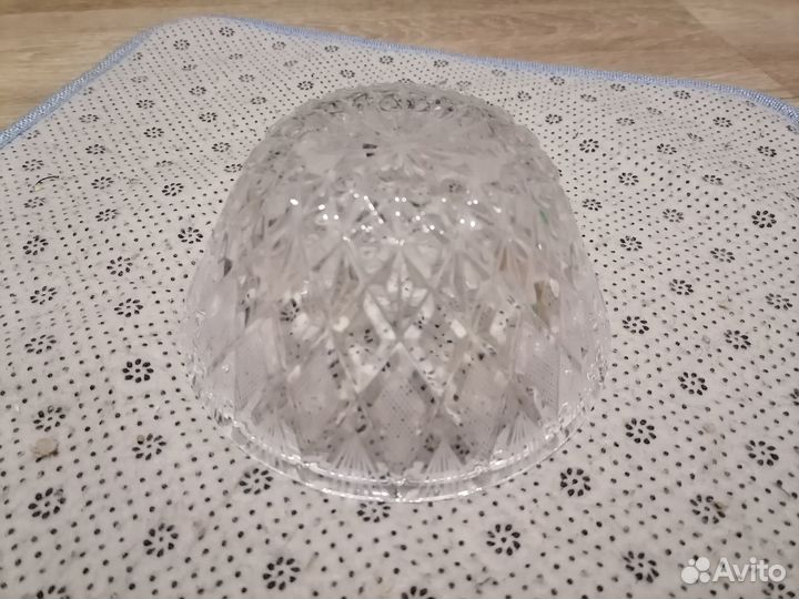 Хрустальная вазочка