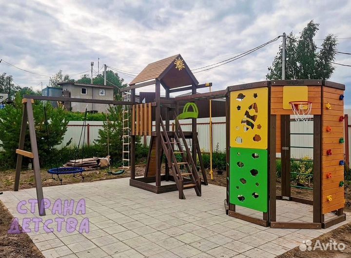Детская игровая площадка с воркаут