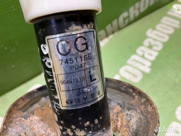 Стойка подвески передняя левая Daewoo Nubira