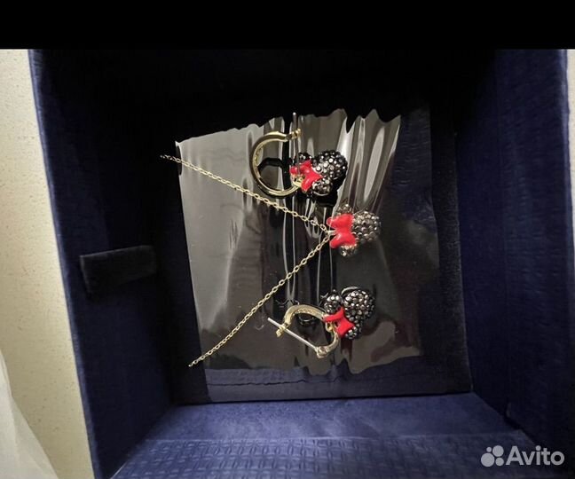 Swarovski комплект