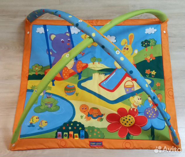 Развивающий коврик Tiny Love для малышей