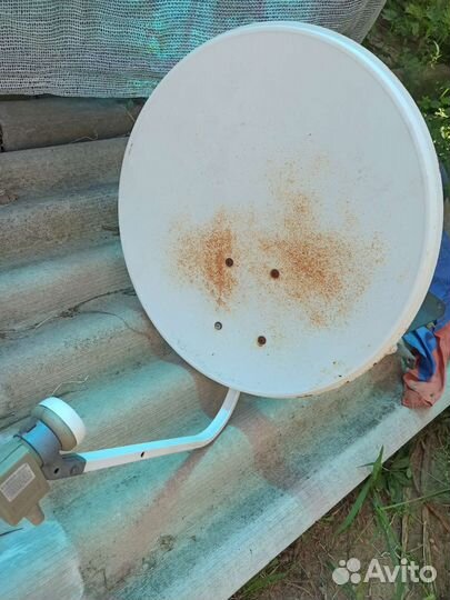 Спутниковая тарелка