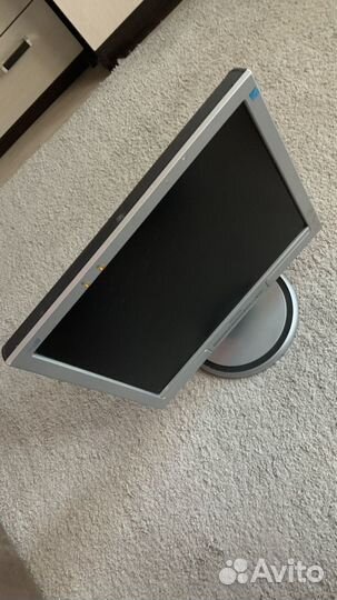 Монитор philips