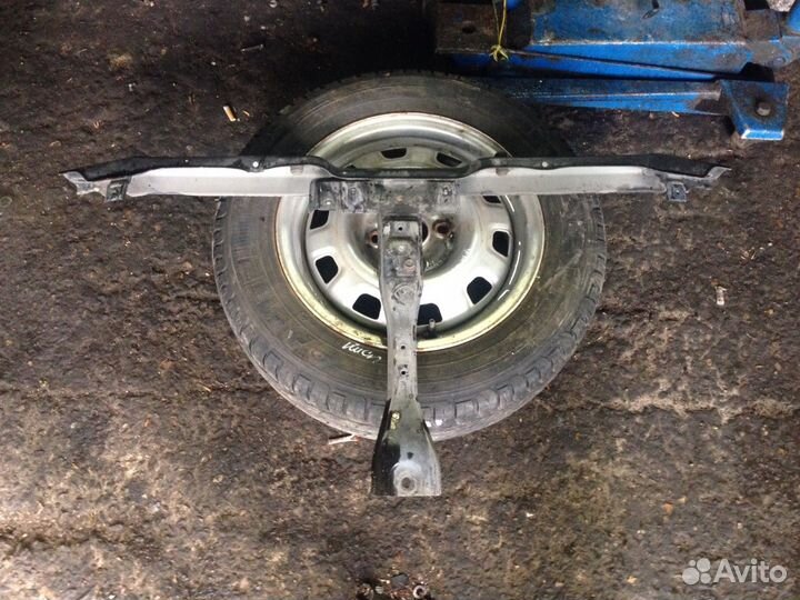 Верхняя часть телевизора Hyundai Sonata 2002-2011