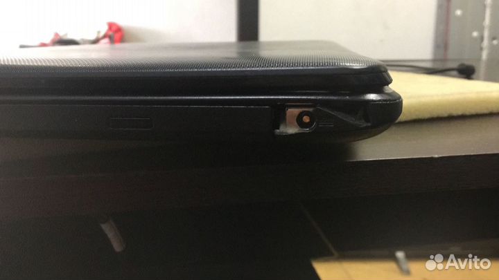 Asus R752n